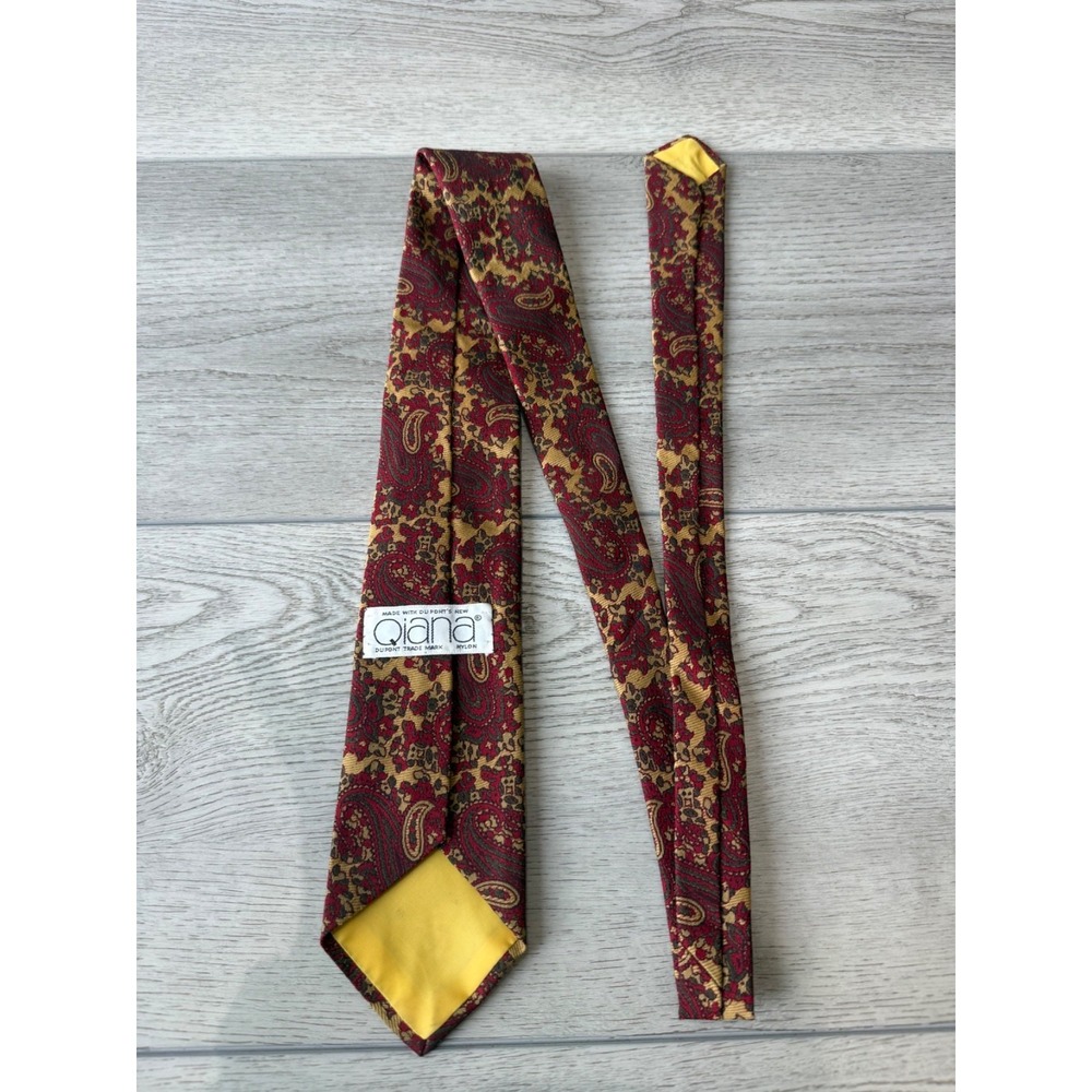 Vintage Qiana by Dupont Tie Paisley Nylon 70's 80's | Red Yellow | 3.25"W 54"L